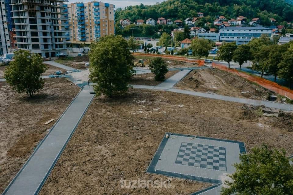 Park Sjenjak, Tuzla